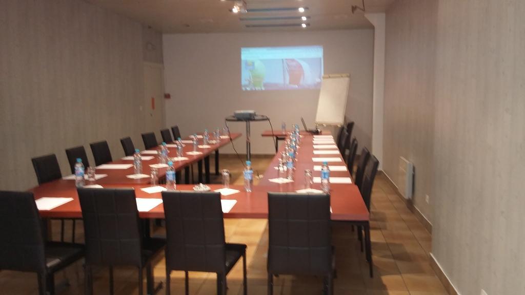 Comfort Hotel Rosporden Concarneau 外观 照片